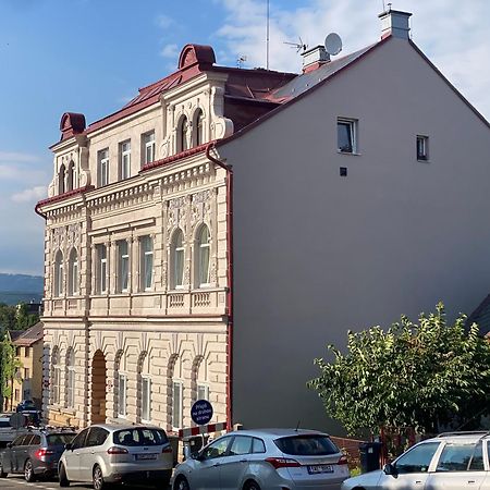 Apartman V Lesni Яблонець-над-Нисою Екстер'єр фото