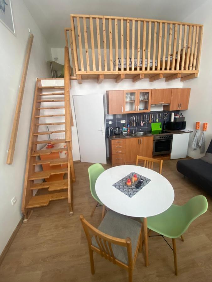 Apartman V Lesni Яблонець-над-Нисою Екстер'єр фото